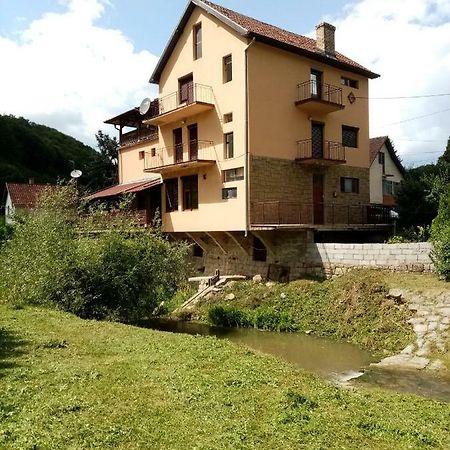 Guesthouse Smiljanic Slavkovica Eksteriør billede