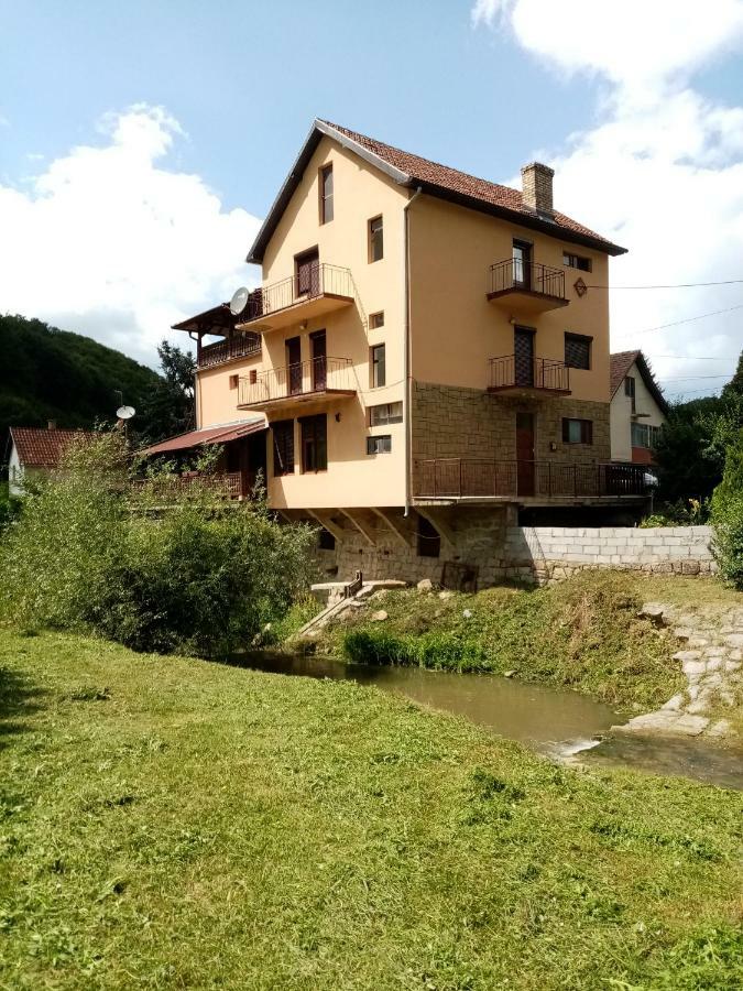 Guesthouse Smiljanic Slavkovica Eksteriør billede